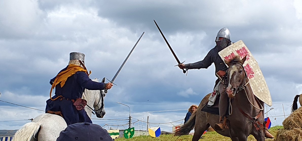 MEDIEVAL KNIGHTS RIDE INTO BUNRATTY FOR INAUGURAL GRAND MEDIEVAL TOURNAMENT